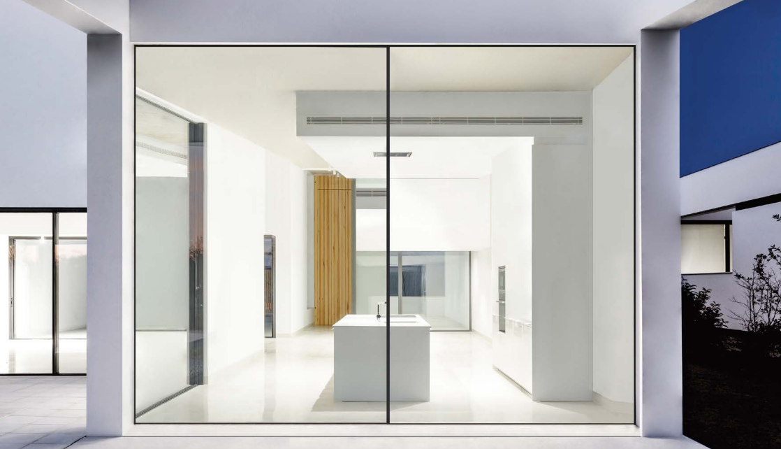 Instalación de ventanas y puertas correderas en Canarias